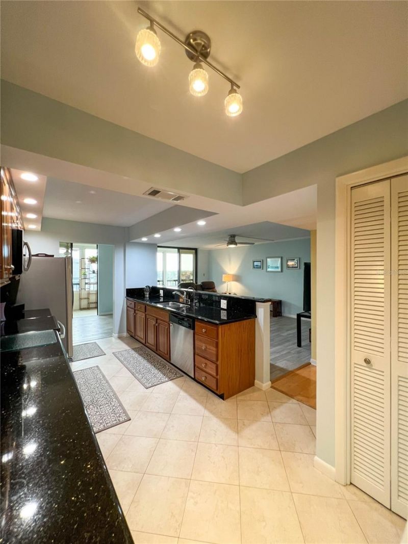 14810 Rue De Bayonne, Unit 7G, Clearwater, FL 33762 Photo