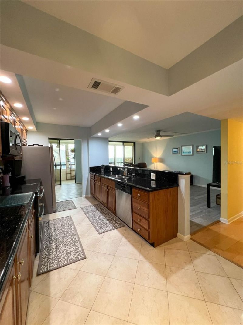 14810 Rue De Bayonne, Unit 7G, Clearwater, FL 33762 Photo
