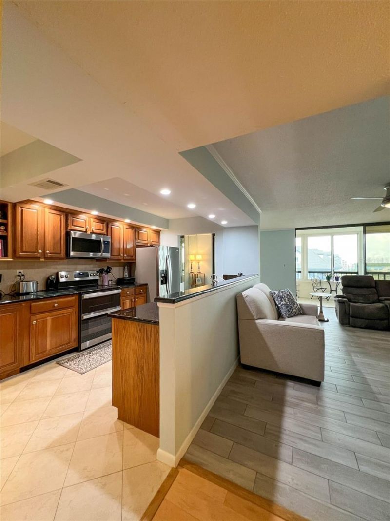 14810 Rue De Bayonne, Unit 7G, Clearwater, FL 33762 Photo