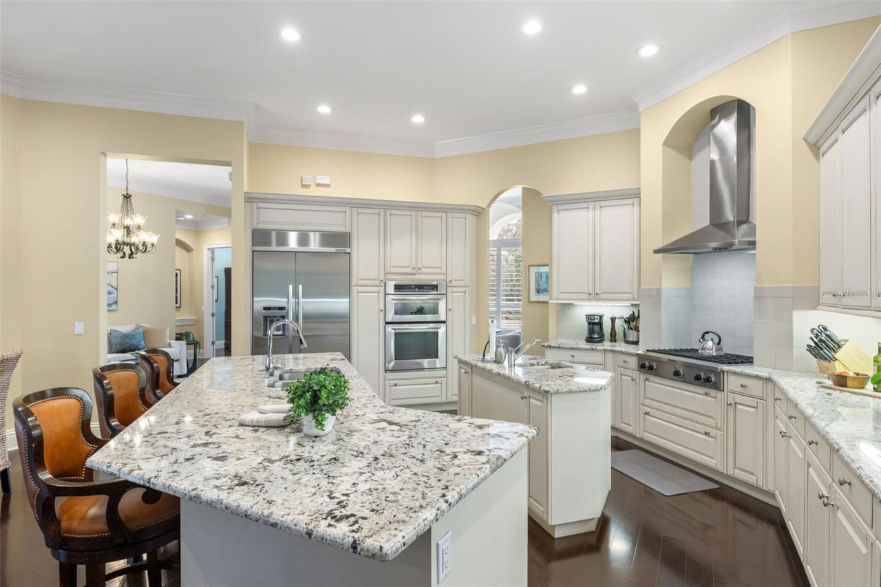 11932 Royce Waterford Circle, Tampa, FL 33626 Photo