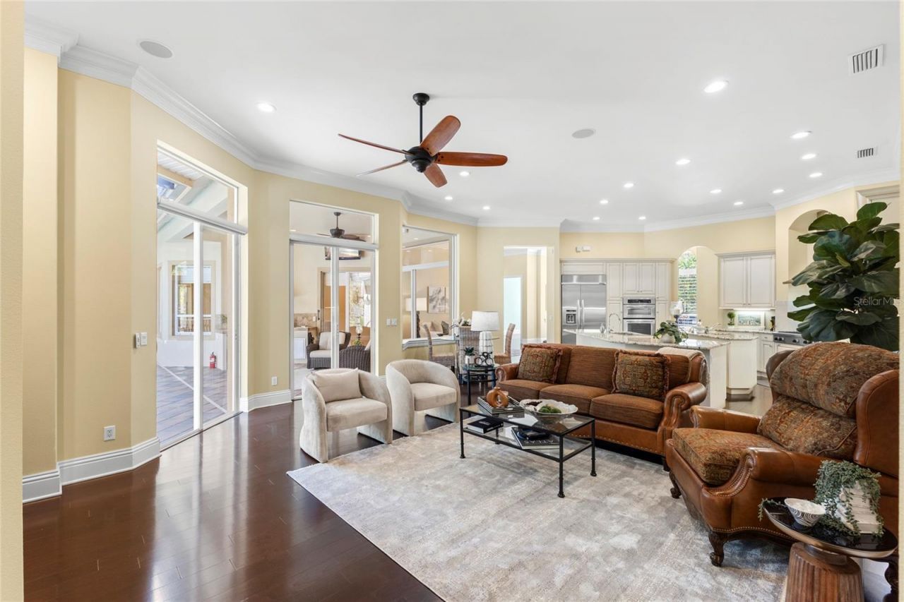 11932 Royce Waterford Circle, Tampa, FL 33626 Photo