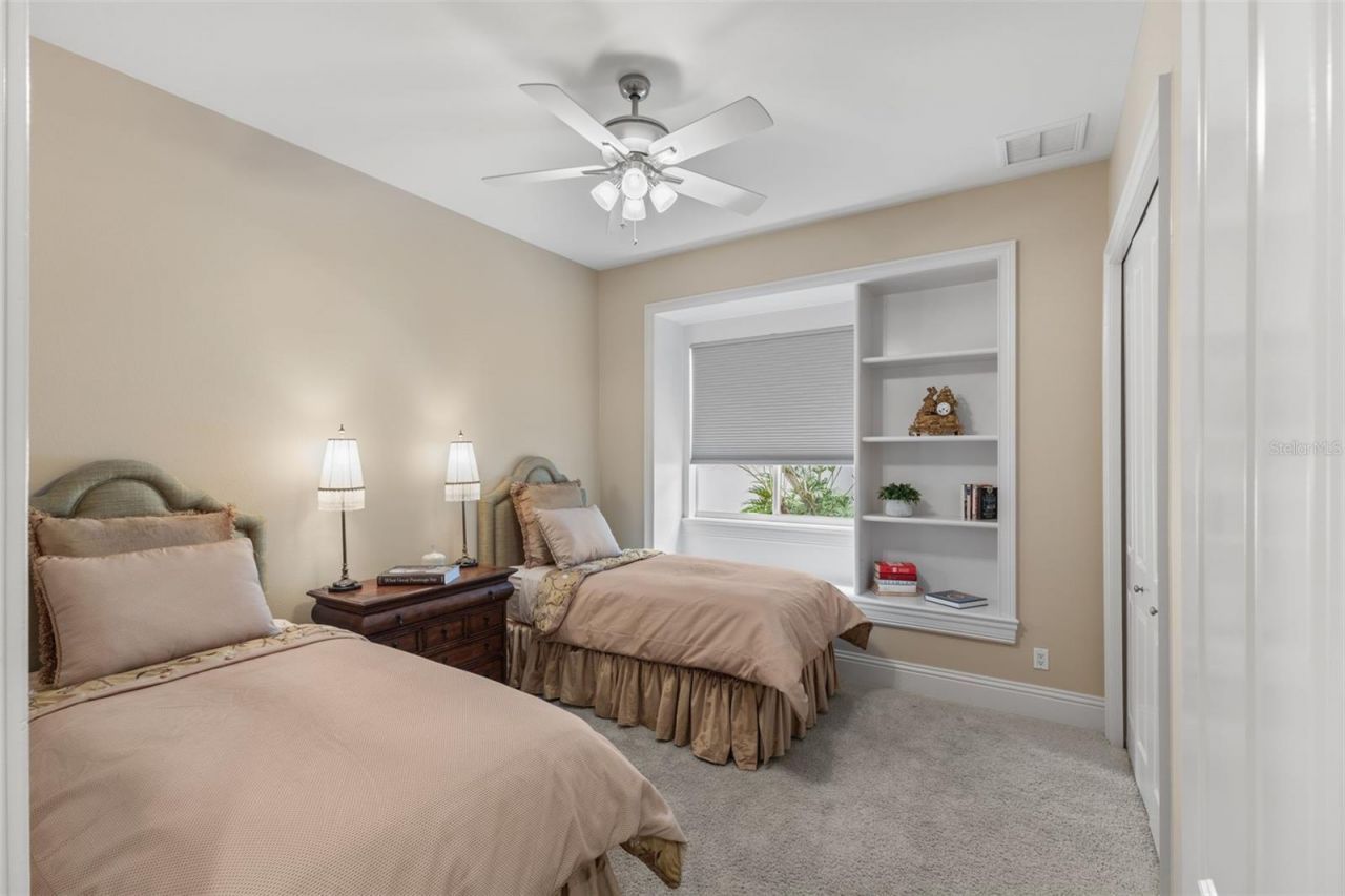 11932 Royce Waterford Circle, Tampa, FL 33626 Photo