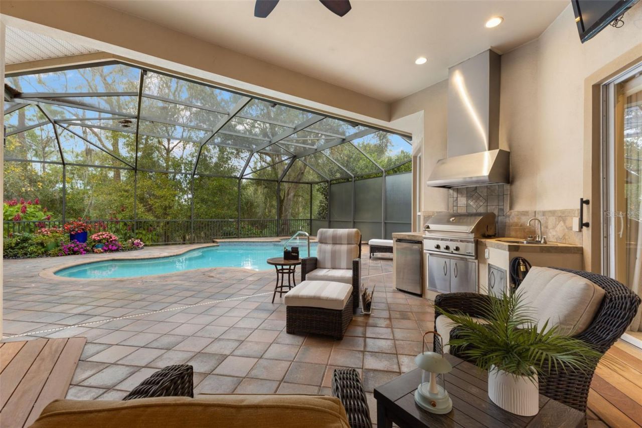 11932 Royce Waterford Circle, Tampa, FL 33626 Photo