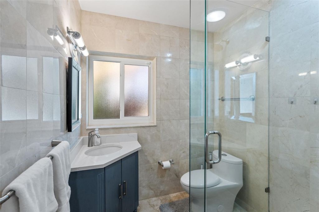 1530 Seabreeze Boulevard, Fort Lauderdale, FL 33316 Photo