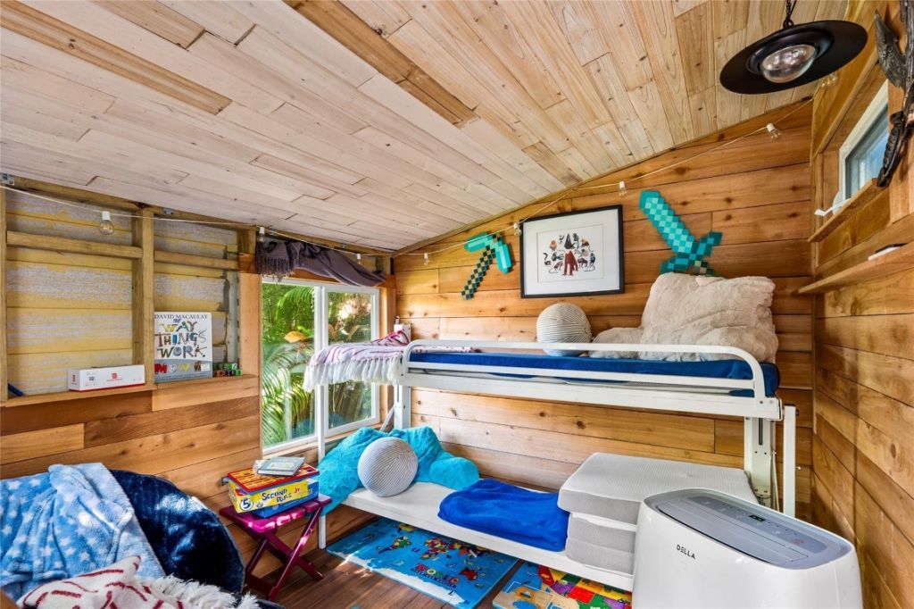 1530 Seabreeze Boulevard, Fort Lauderdale, FL 33316 Photo