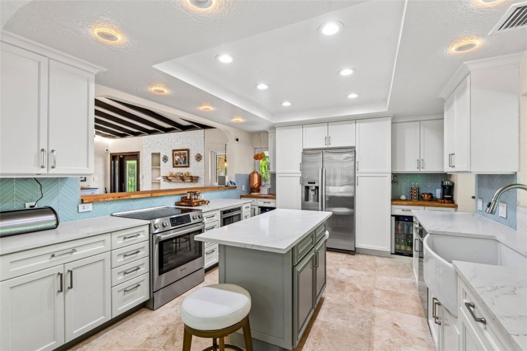 1530 Seabreeze Boulevard, Fort Lauderdale, FL 33316 Photo