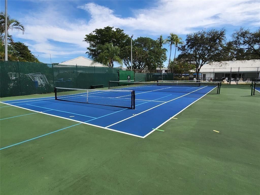 6437 Bay Club Drive, Unit 4, Fort Lauderdale, FL 33308 Photo