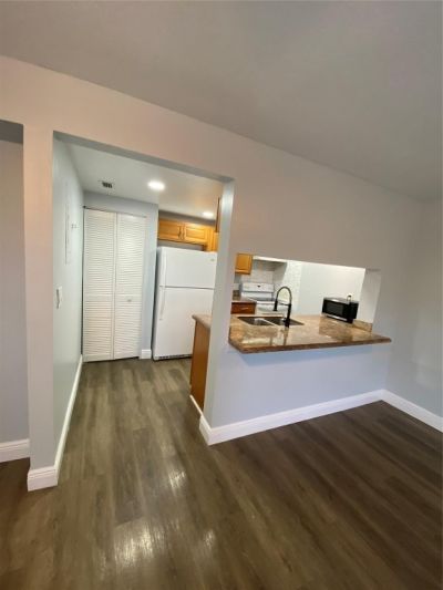 5668 Blueberry, Unit 17, Lauderhill, FL 33313 Photo