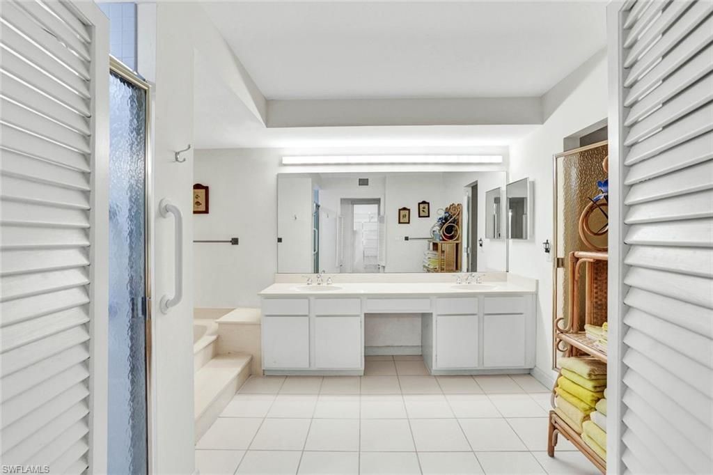 4051 Gulf Shore Blvd N, Unit 600, Naples, FL 34103 Photo