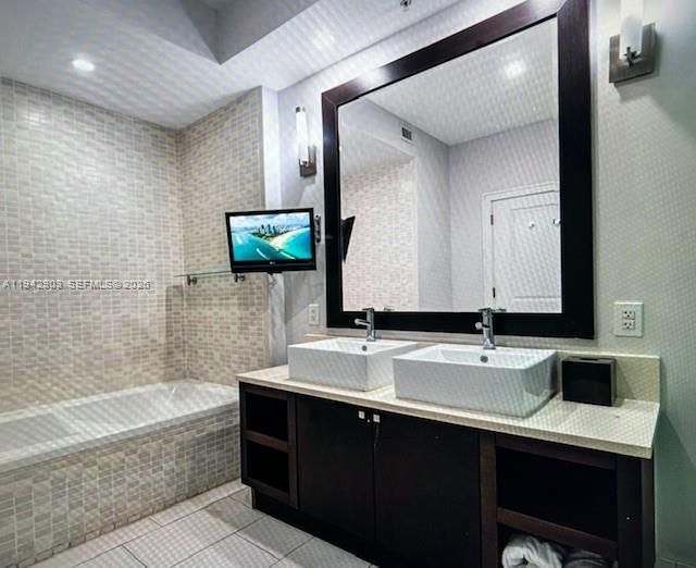 5300 NW 87th Ave, Unit 1004, Doral, FL 33178 Photo