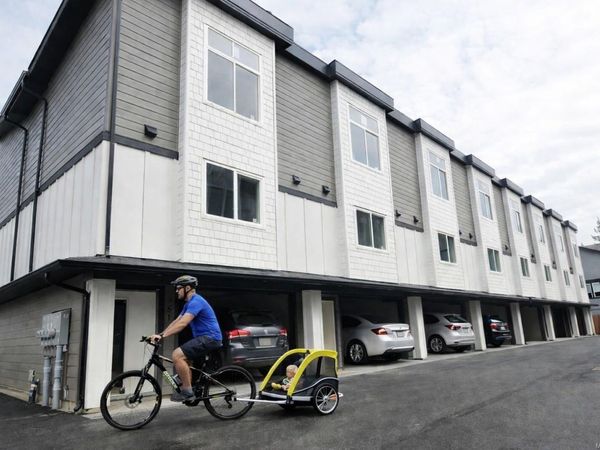 952 Snapdragon Crt, Langford, BC V9C 2P3