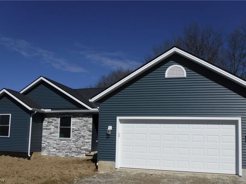 16298 Weathervane Drive, Middlefield, OH 44062 Photo 2