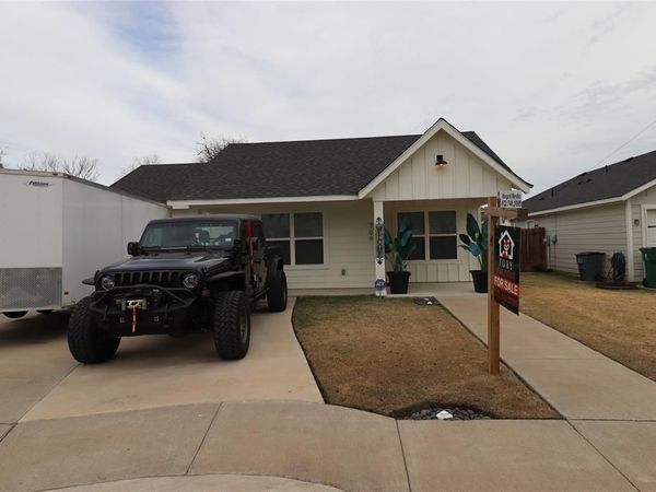 309 Thomas Street, Terrell, TX 75160