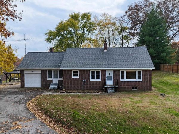 8264 E Schnellville Road, Birdseye, IN 47513