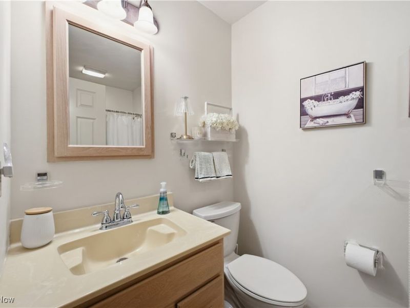 197 Mathews Road, Unit B, Boardman, OH 44512 Photo 22