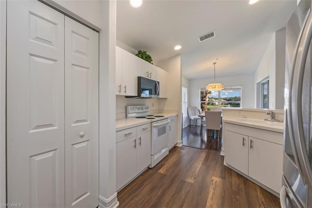 866 Carrick Bend Cir, Unit 201, Naples, FL 34110 Photo