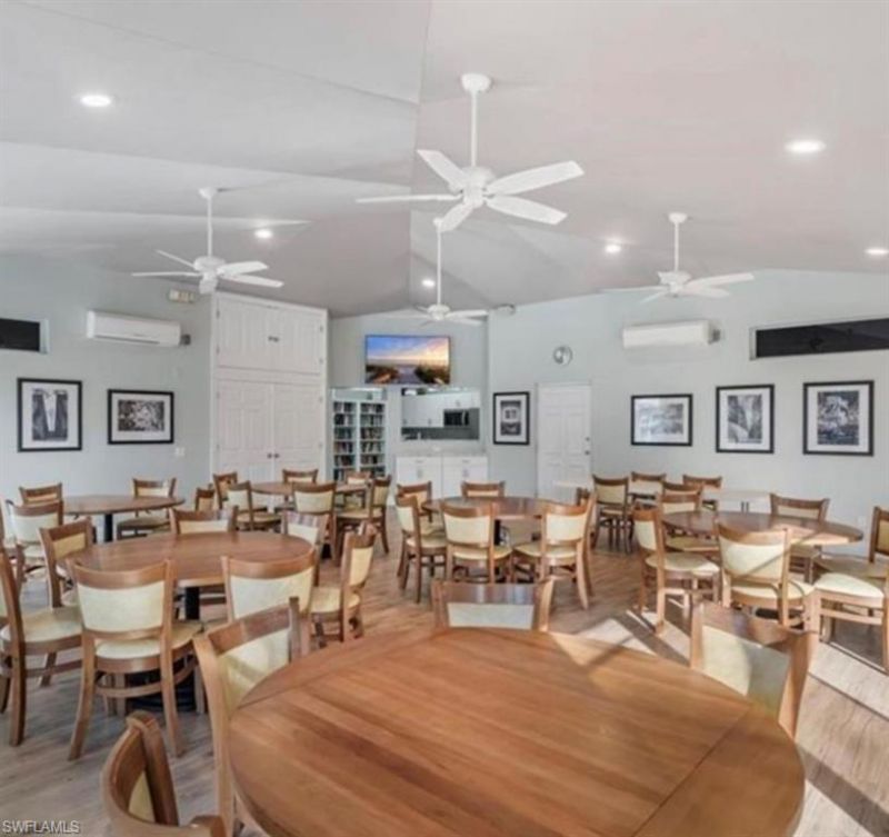 866 Carrick Bend Cir, Unit 201, Naples, FL 34110 Photo
