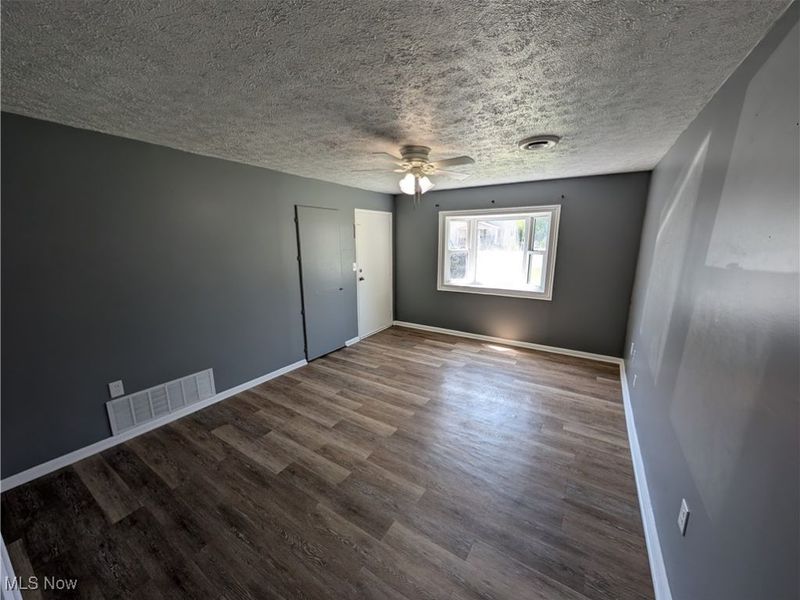1240 W 21st Street, Lorain, OH 44052 Photo 4