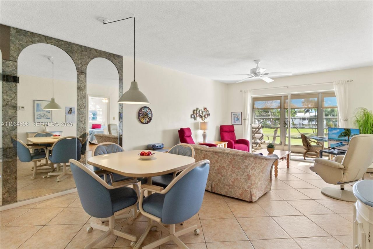 2850 W Golf Blvd, Unit 211, Pompano Beach, FL 33064 Photo