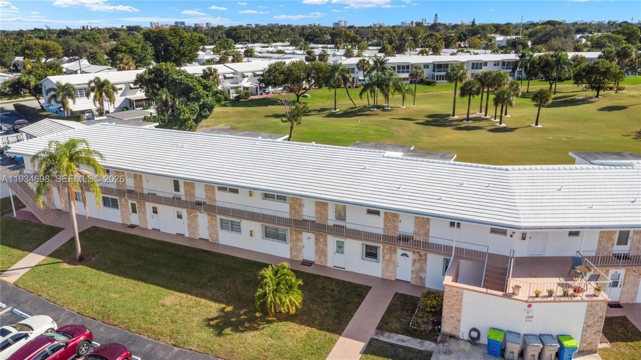 2850 W Golf Blvd, Unit 211, Pompano Beach, FL 33064 Photo