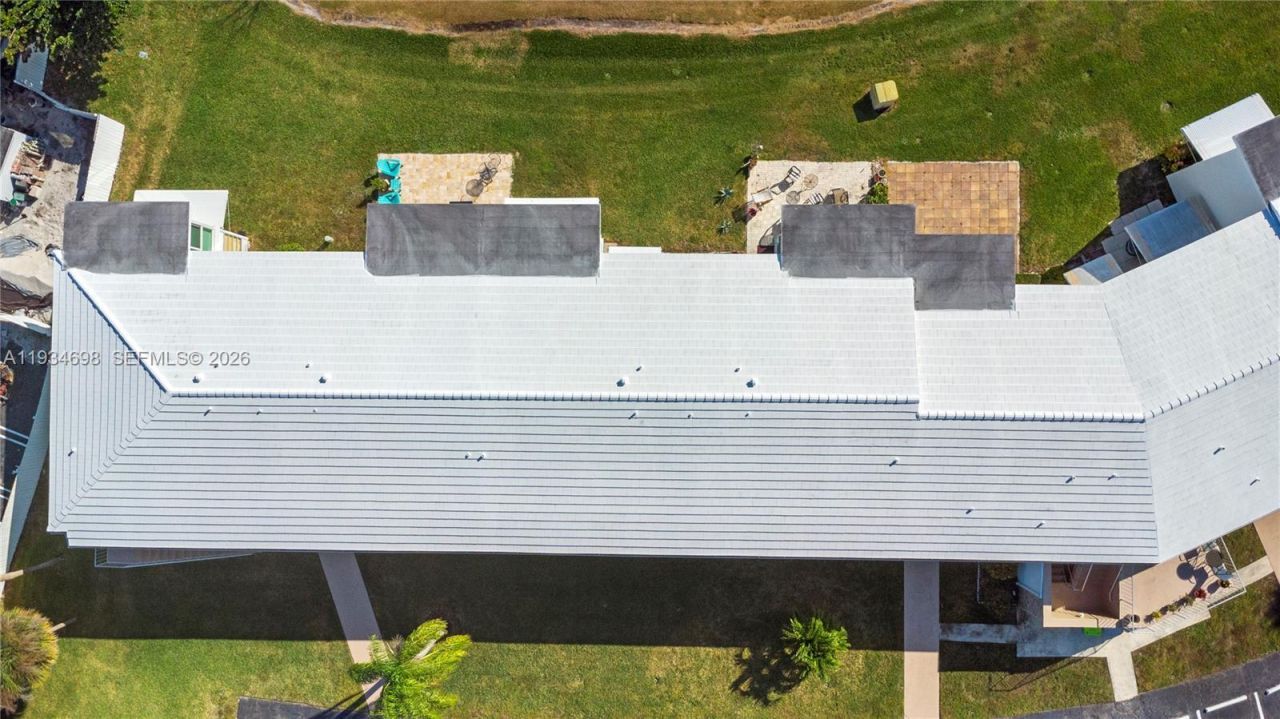 2850 W Golf Blvd, Unit 211, Pompano Beach, FL 33064 Photo