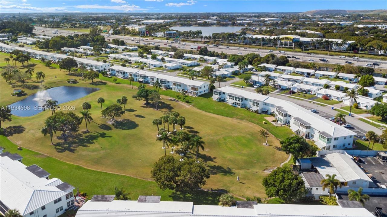 2850 W Golf Blvd, Unit 211, Pompano Beach, FL 33064 Photo