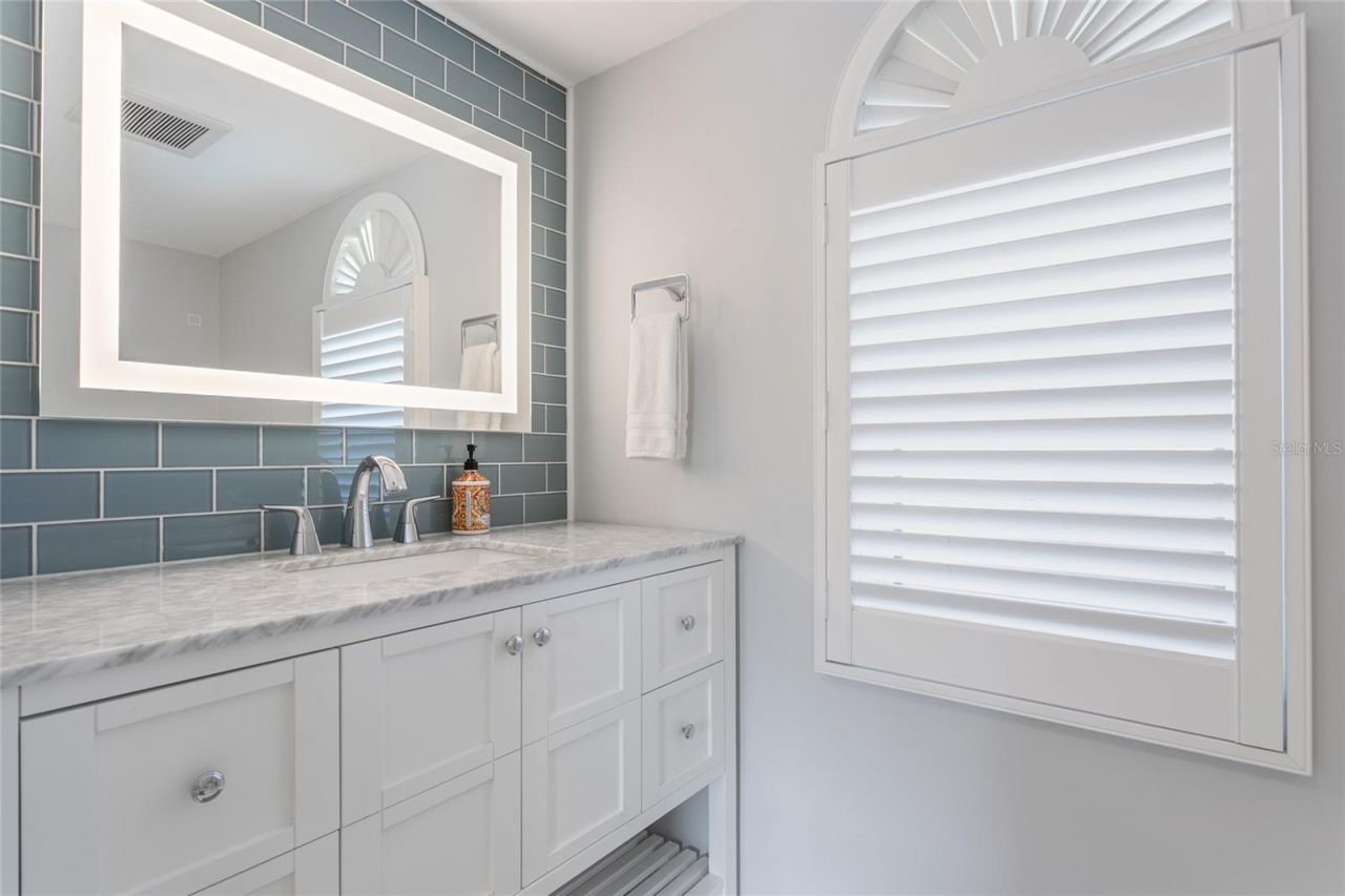 3901 13th Way Ne, Saint Petersburg, FL 33703 Photo