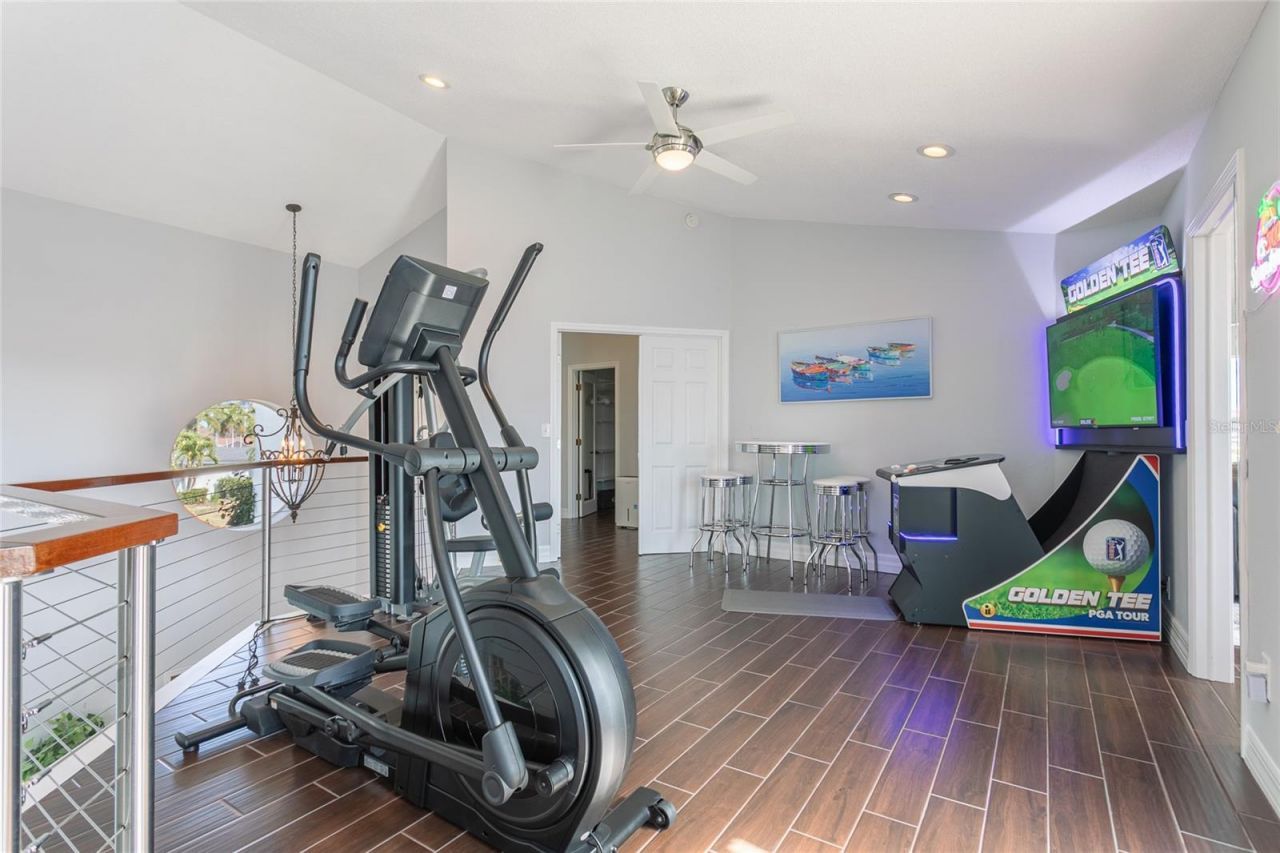 3901 13th Way Ne, Saint Petersburg, FL 33703 Photo