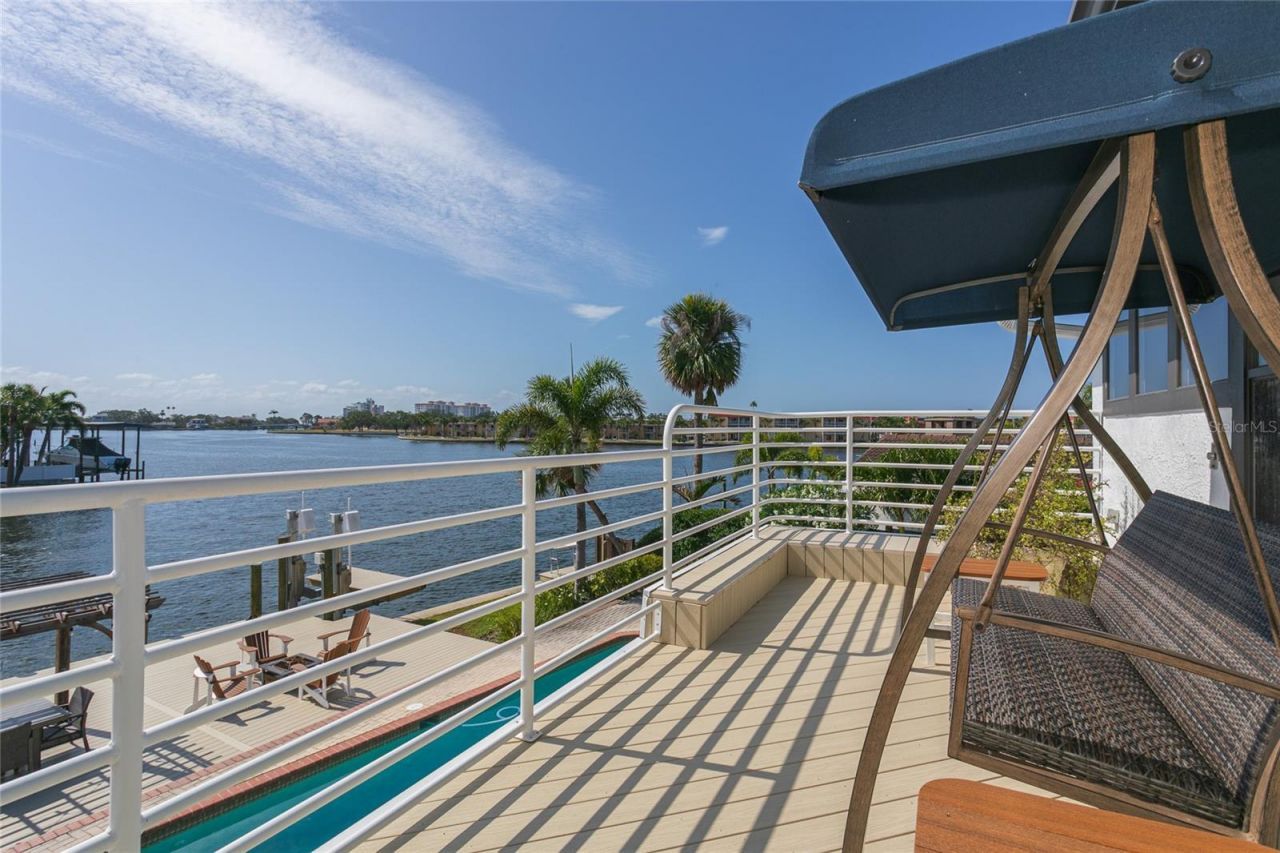 3901 13th Way Ne, Saint Petersburg, FL 33703 Photo