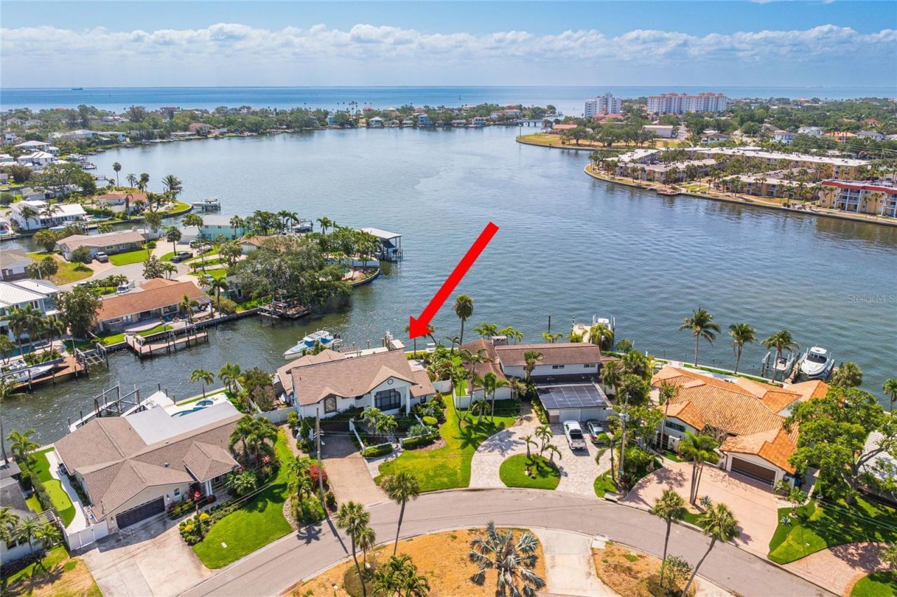 3901 13th Way Ne, Saint Petersburg, FL 33703 Photo