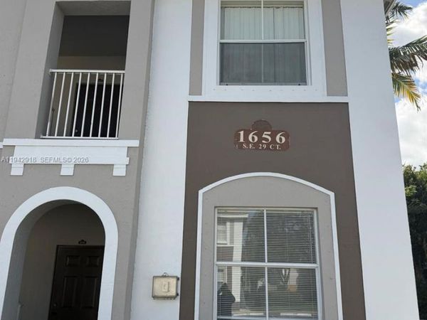 1656 SE 29th Ct, Unit 100, Homestead, FL 33035
