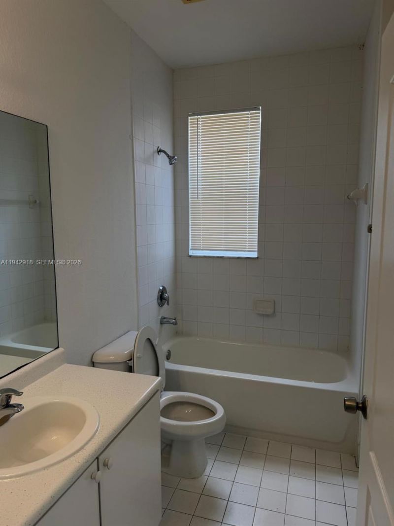 1656 SE 29th Ct, Unit 100, Homestead, FL 33035 Photo