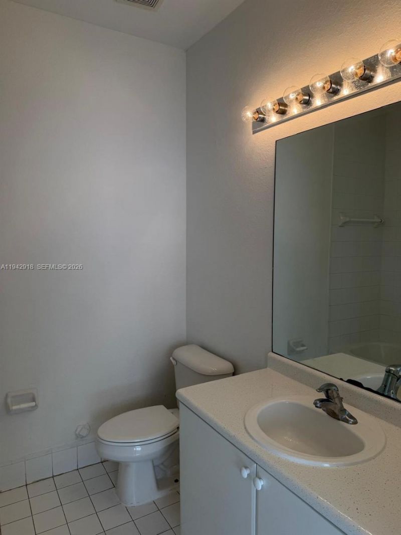 1656 SE 29th Ct, Unit 100, Homestead, FL 33035 Photo
