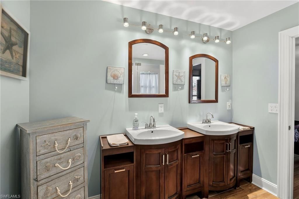 1435 SE 22nd Ter, Cape Coral, FL 33990 Photo