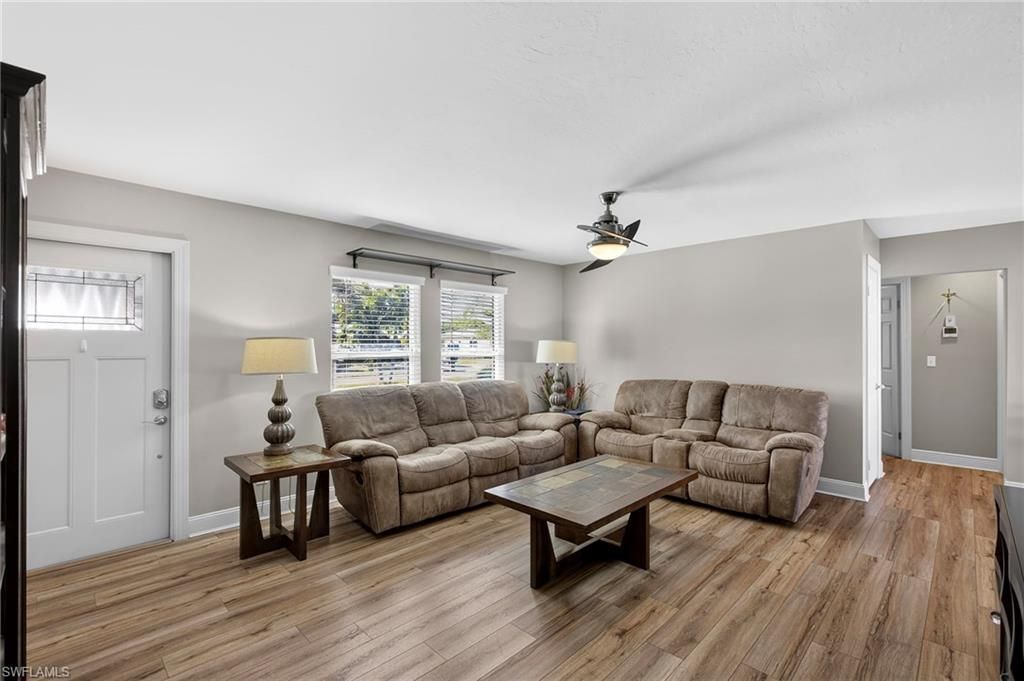 1435 SE 22nd Ter, Cape Coral, FL 33990 Photo