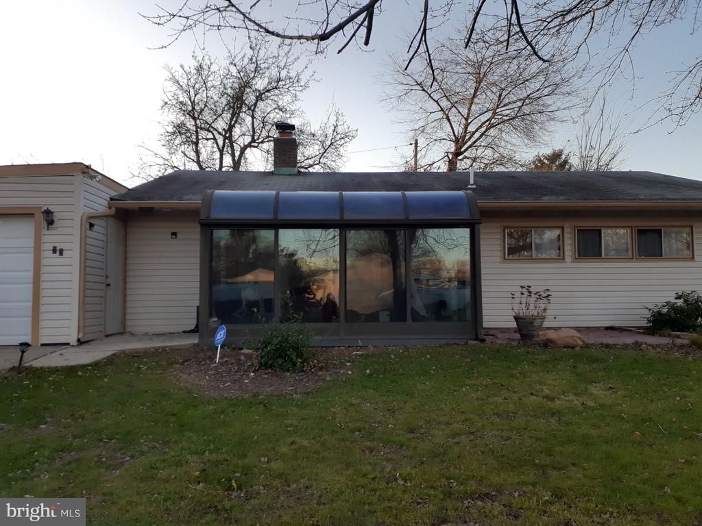 23 Burning Bush Lane, Levittown, PA 19054 Main Photo