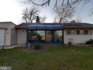 23 BURNING BUSH LANE, LEVITTOWN, PA 19054