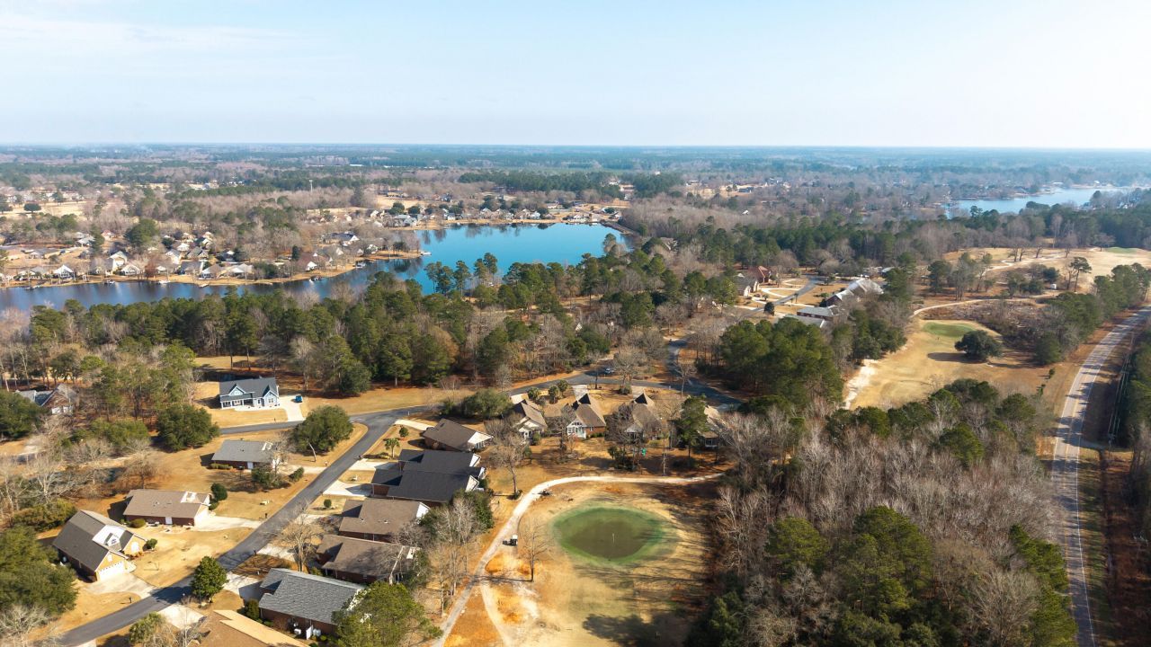 2 Fairway Drive Photo 16