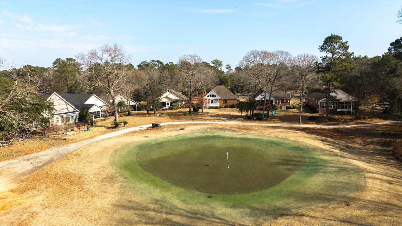 2 Fairway Drive Photo 18