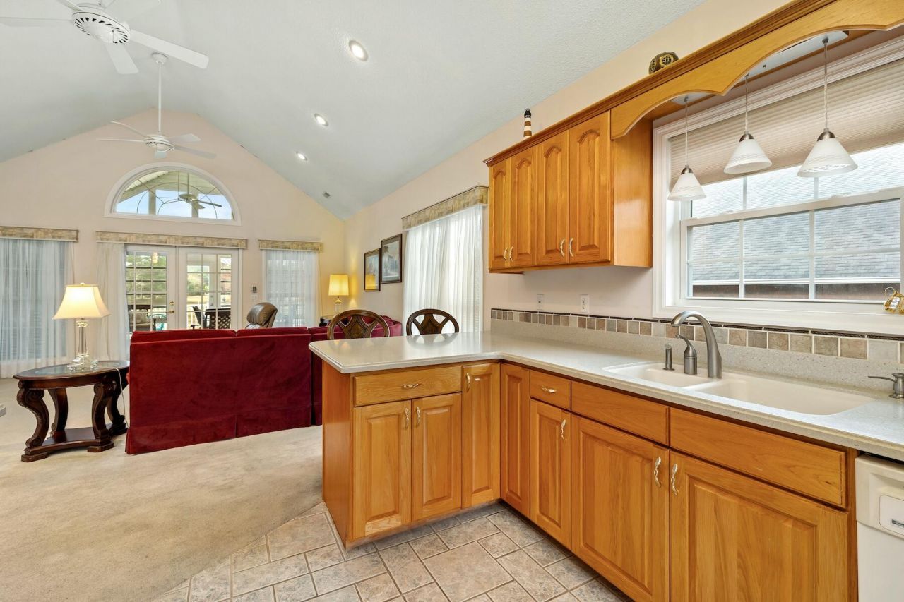 2 Fairway Drive Photo 28