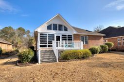 2 Fairway Drive photo 4