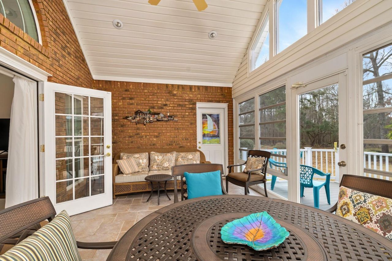 2 Fairway Drive Photo 33