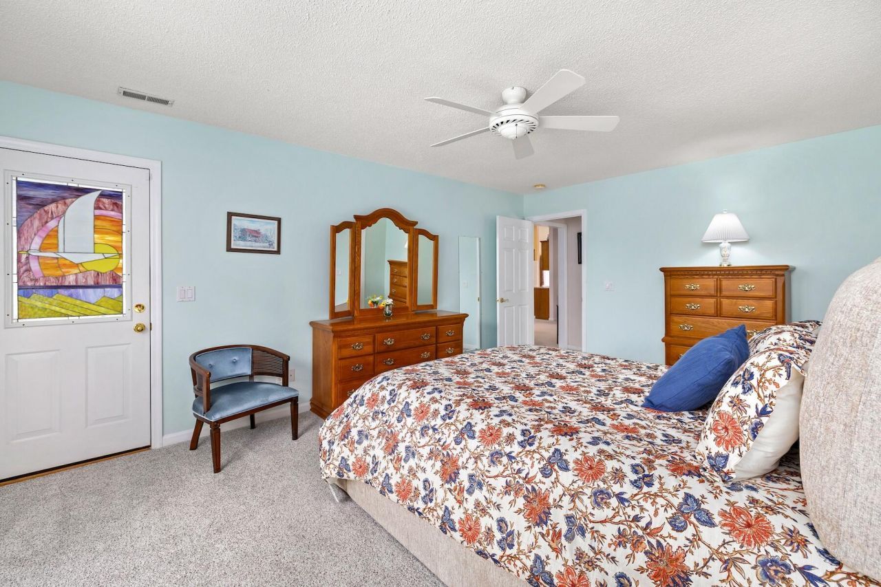 2 Fairway Drive Photo 35