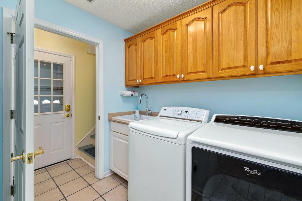 2 Fairway Drive Photo 48