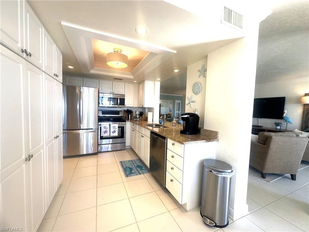 10475 Gulf Shore Dr, Unit 113, Naples, FL 34108 Photo