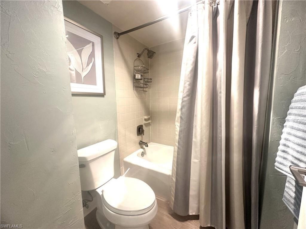 10475 Gulf Shore Dr, Unit 113, Naples, FL 34108 Photo