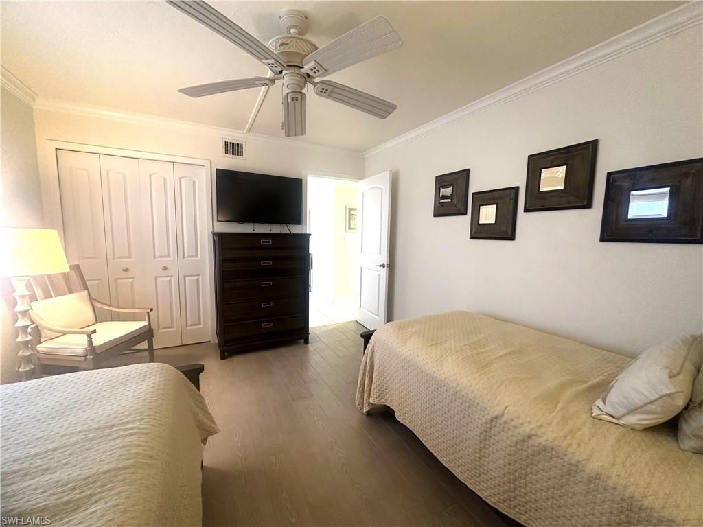 10475 Gulf Shore Dr, Unit 113, Naples, FL 34108 Photo