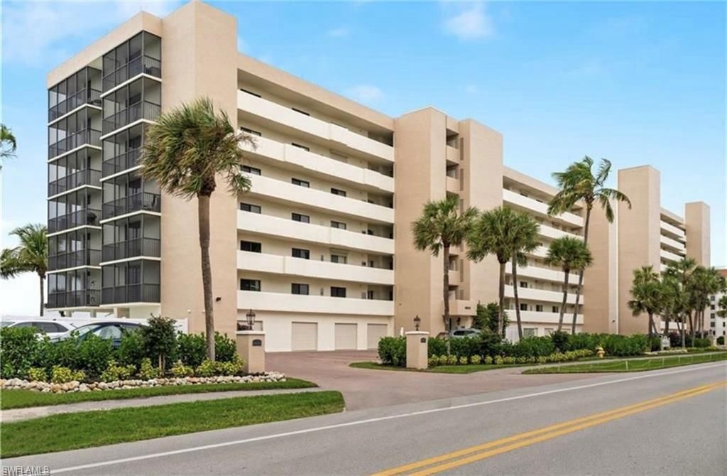 10475 Gulf Shore Dr, Unit 113, Naples, FL 34108 Photo