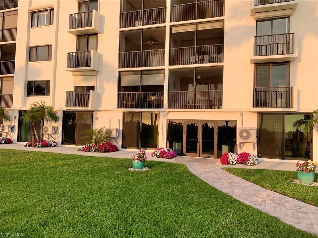 10475 Gulf Shore Dr, Unit 113, Naples, FL 34108 Photo
