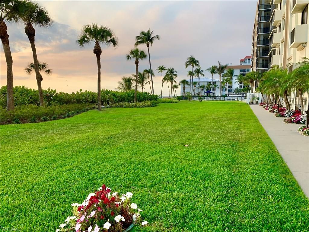 10475 Gulf Shore Dr, Unit 113, Naples, FL 34108 Photo